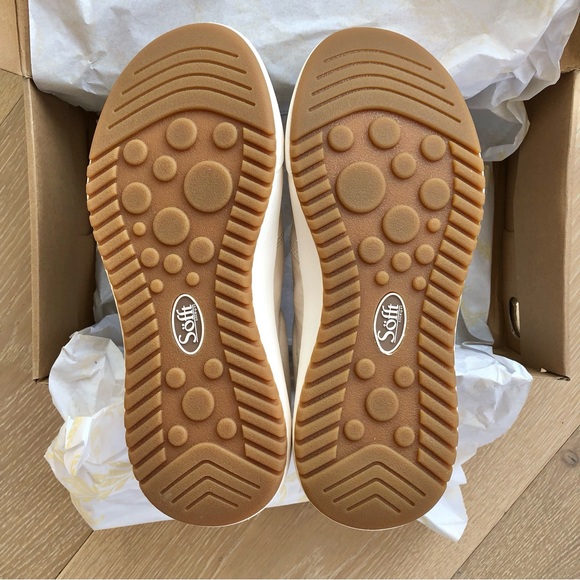 ⭐️Sofft⭐️Brand New Watney White Slip On Double Gore Sneakers Women's Sz 7 - Picture 7 of 8